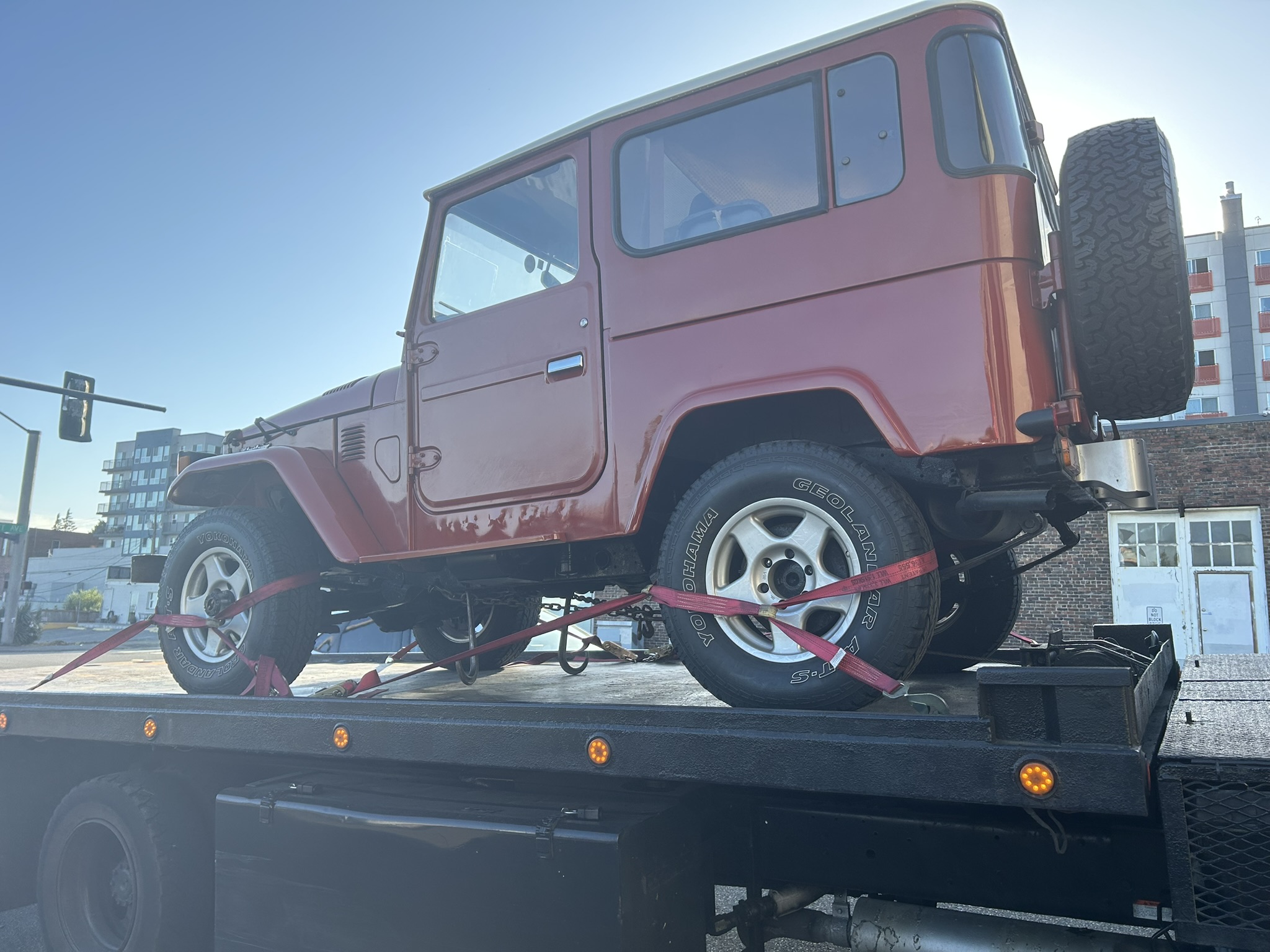 Arrow and Hook Towing: The Trusted Towing Partner for Torfab in Everett, Washington